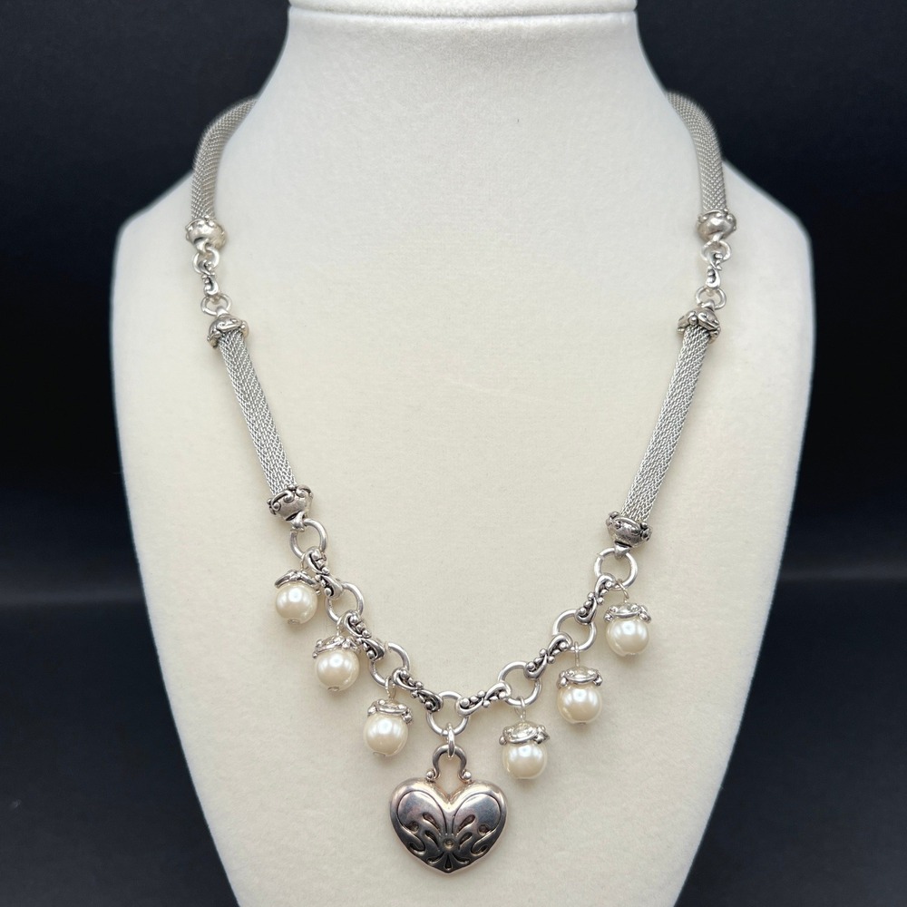 Heart‎ Charm Pearl Necklace Silver Tone Mesh Faux Pearl Romantic Coquette Ballet
